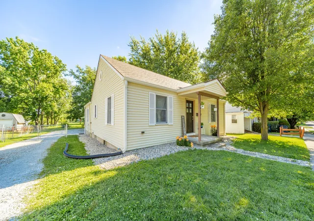 Homes for sale in Middletown, IN | 421 Columbia Ave, Middletown, IN 47356 | MLS# 22108925