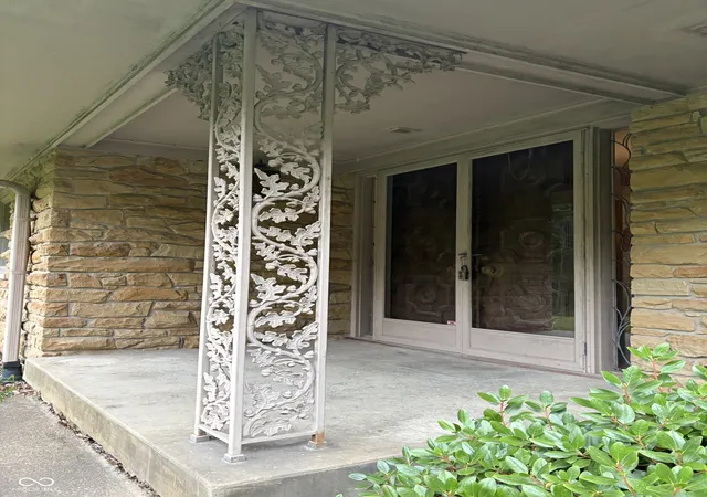 3rd image of 2140 W Stop 11 Rd, Indianapolis, IN 46217 | MLS# 22108937