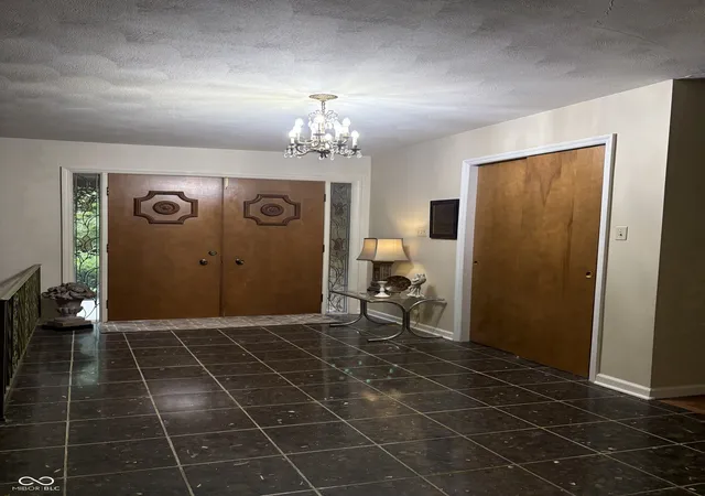 5th image of 2140 W Stop 11 Rd, Indianapolis, IN 46217 | MLS# 22108937