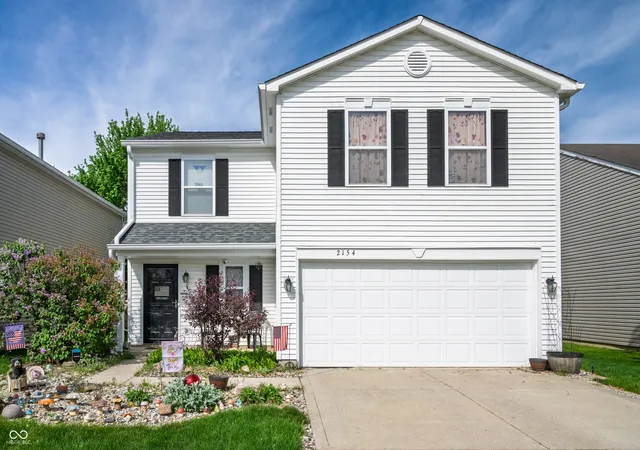 Homes for sale in Greenwood, IN | 2154 Summer Breeze Wy, Greenwood, IN 46143 | MLS# 22108950