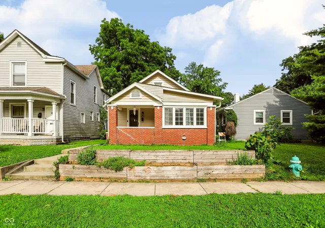 Photo 2 of Sale Pending at 4142 Rookwood Ave, Indianapolis, IN 46208 | MLS# 22108957 | Listing updated on 2026-08-24