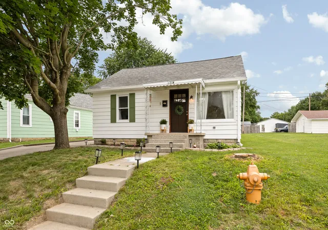 Homes for sale in Fortville, IN | 325 E Michigan St, Fortville, IN 46040 | MLS# 22108975