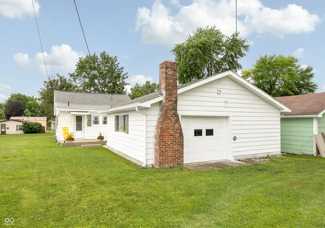 Homes for sale in Fortville, IN | 325 E Michigan St, Fortville, IN 46040 | MLS# 22108975