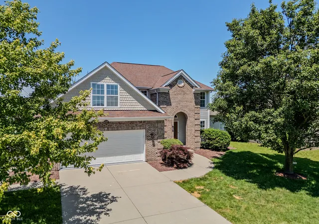 3rd image of 4420 Princeton Park Dr, Columbus, IN 47201 | MLS# 22108977