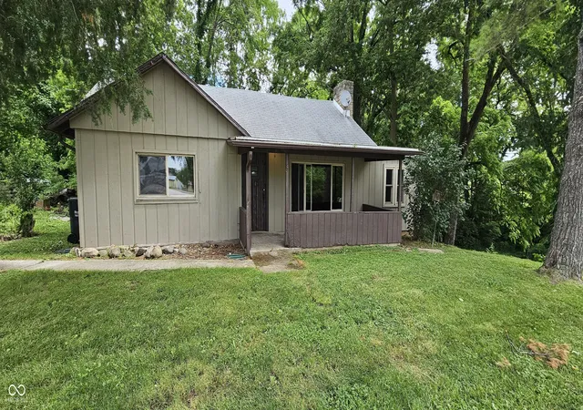 1st image of 6 E Pearl St, North Salem, IN 46165 | MLS# 22108980