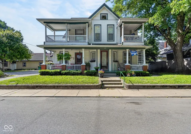 1st image of 147 E King St, Franklin, IN 46131 | MLS# 22108989