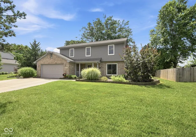 Photo 1 of Sale Pending at 15017 Horseshoe Dr, Carmel, IN 46033 | MLS# 22109000 | Listing updated on 2026-09-21