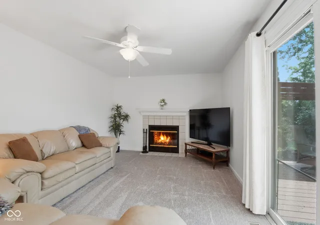 Photo 4 of Sale Pending at 15017 Horseshoe Dr, Carmel, IN 46033 | MLS# 22109000 | Listing updated on 2026-09-21