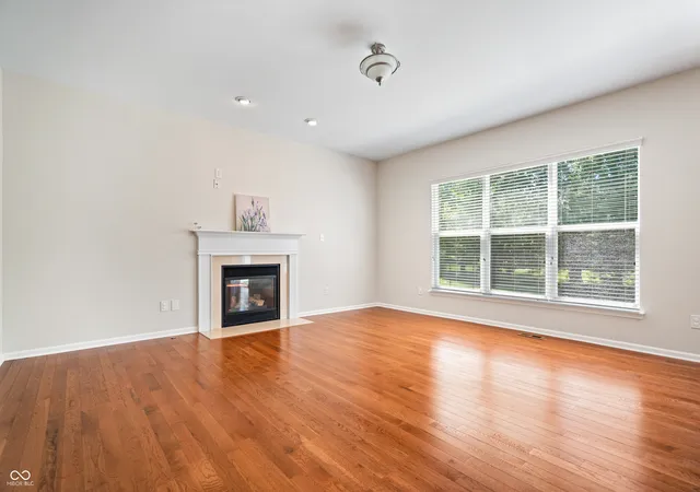 Photo 4 of Single family home for sale at 12044 Bird Key Blvd, Fishers, IN 46037 | MLS# 22109005 | Listing updated on 2026-09-01