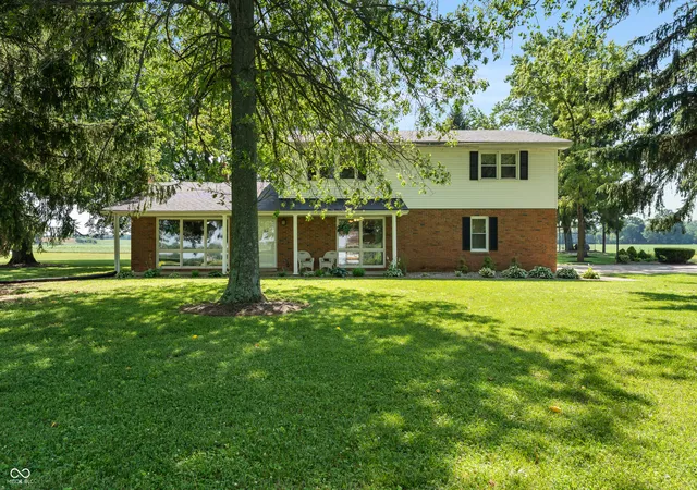 Homes for sale in Elizabethtown, IN | 14761 S Us Hwy 31, Elizabethtown, IN 47232 | MLS# 22109022