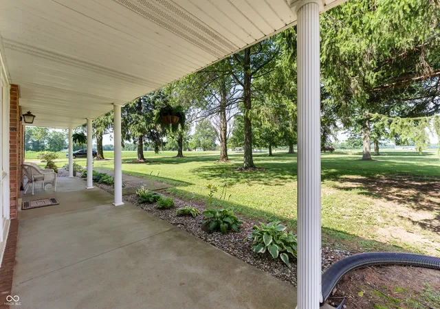 Homes for sale in Elizabethtown, IN | 14761 S Us Hwy 31, Elizabethtown, IN 47232 | MLS# 22109022