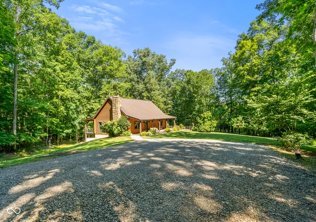 Homes for sale in Morgantown, IN | 4710 N Morrison, Morgantown, IN 46160 | MLS# 22109031