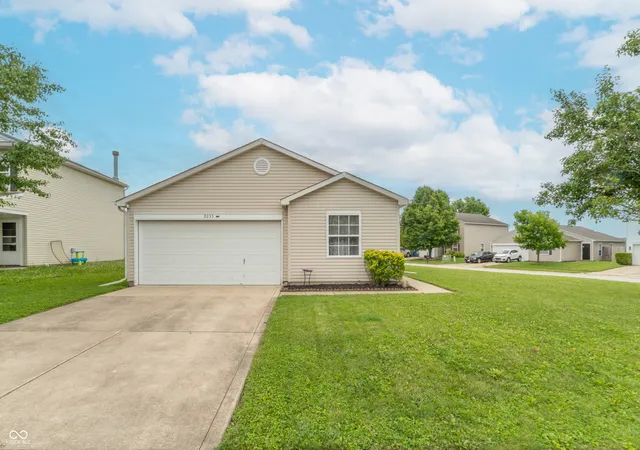 4th image of 9235 Bakers Corner Dr, Camby, IN 46113 | MLS# 22109037