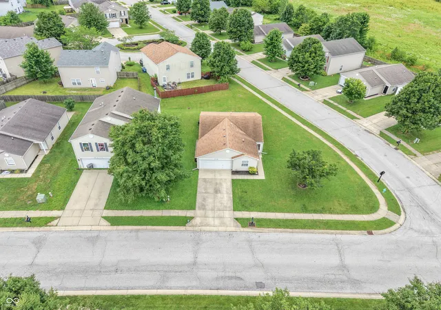 5th image of 9235 Bakers Corner Dr, Camby, IN 46113 | MLS# 22109037