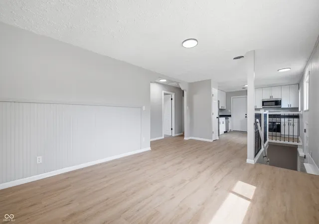 Photo 4 of Single family home for sale at 2442 Morning Star Dr, Indianapolis, IN 46229 | MLS# 22109076 | Listing updated on 2026-10-08