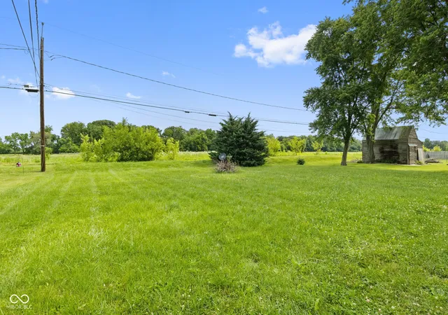39th image of 724 Hillside Dr, Anderson, IN 46011 | MLS# 22109082