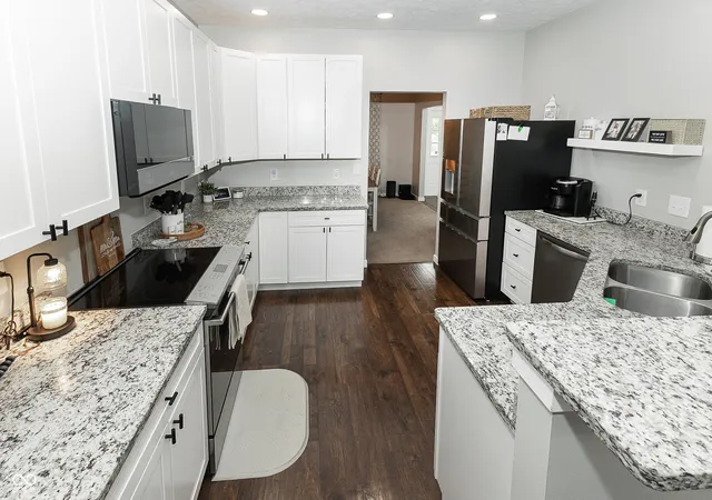 5th image of 6440 E Coal Bluff Ct, Camby, IN 46113 | MLS# 22109083
