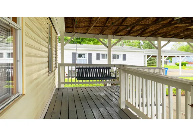 Photo 3 of Manufactured home for sale at Lot 135 911 Hale Rd, Shelbyville, IN 46176 | MLS# 22109103 | Listing updated on 2026-09-13