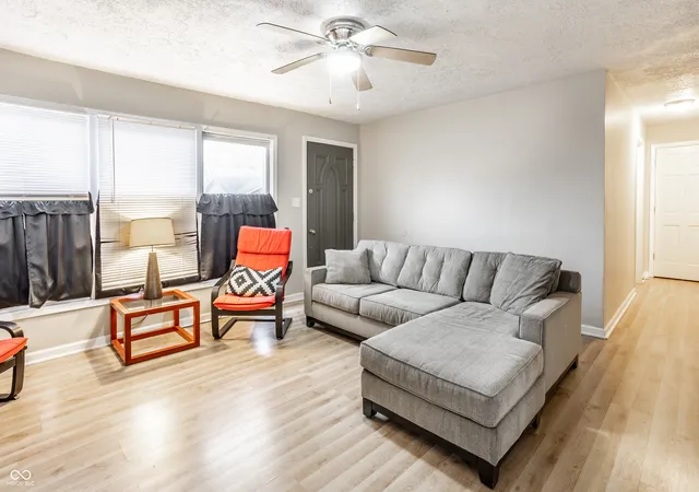 2nd image of 2526 English Ave, Indianapolis, IN 46201 | MLS# 22109106