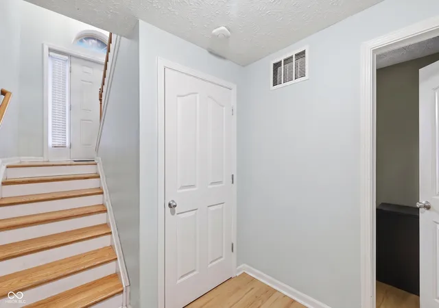 Photo 4 of Townhouse for sale at 8348 Codesa Way, Indianapolis, IN 46278 | MLS# 22109108 | Listing updated on 2026-09-28