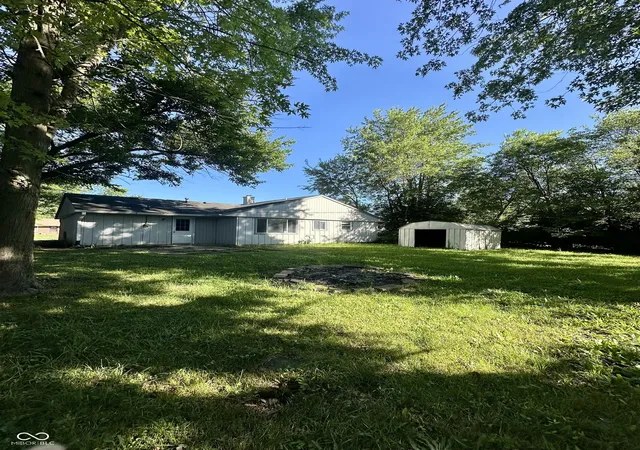 Photo 3 of Single family home for sale at 3921 Malibu Dr, Indianapolis, IN 46226 | MLS# 22109124 | Listing updated on 2026-07-27