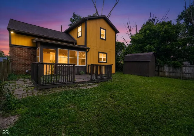 3rd image of 4122 Elmhurst Dr, Indianapolis, IN 46226 | MLS# 22109166