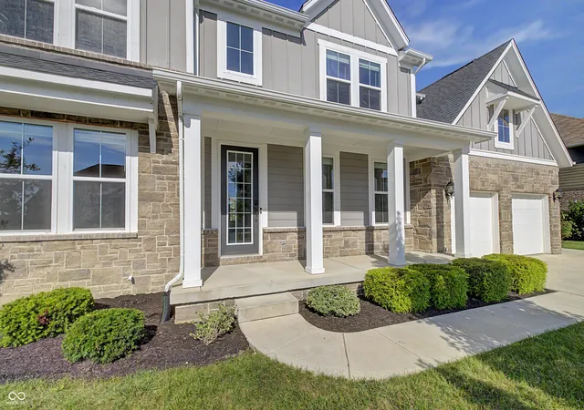 Photo 3 of Sale Pending at 15002 Cantor Chase Xing, Fishers, IN 46040 | MLS# 22109199 | Listing updated on 2026-08-27