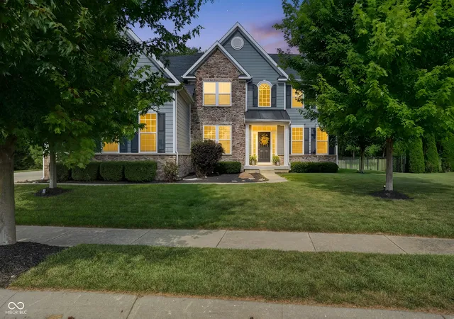 2nd image of 14558 New Garden Ln, Carmel, IN 46033 | MLS# 22109215