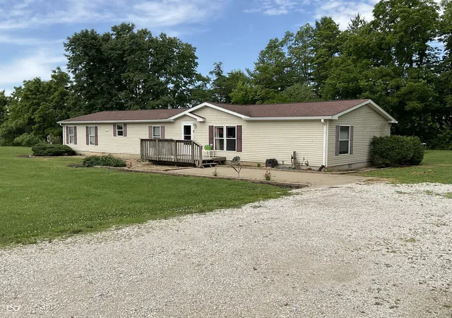 Homes for sale in Spencer, IN | 67 S Sunnyside Ln, Spencer, IN 47460 | MLS# 22109263