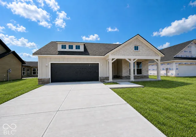 Photo 1 of Single family home for sale at 8901 Constitution Trl, Brownsburg, IN 46112 | MLS# 22109269 | Listing updated on 2026-10-03