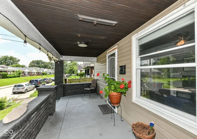 2nd image of 250 N Oakland Ave, Indianapolis, IN 46201 | MLS# 22109276