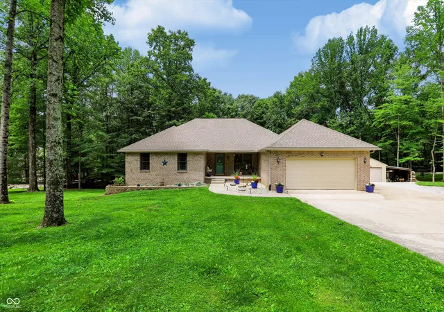 2nd image of 4444 Tulip Dr N, Martinsville, IN 46151 | MLS# 22109278