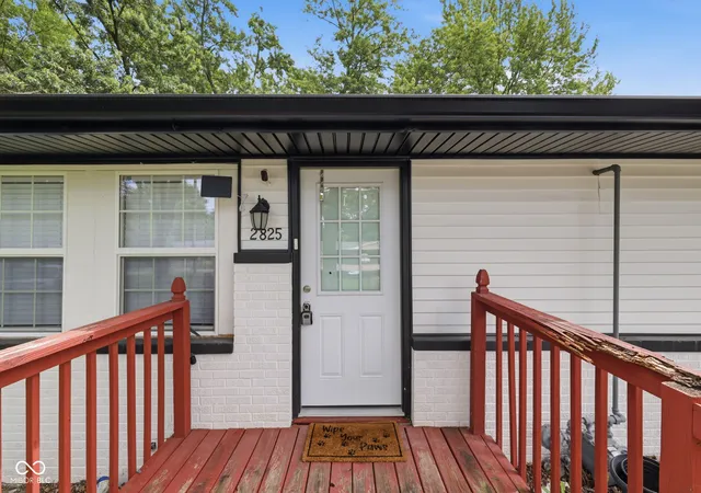 5th image of 2825 Kristen Dr E, Indianapolis, IN 46218 | MLS# 22109281