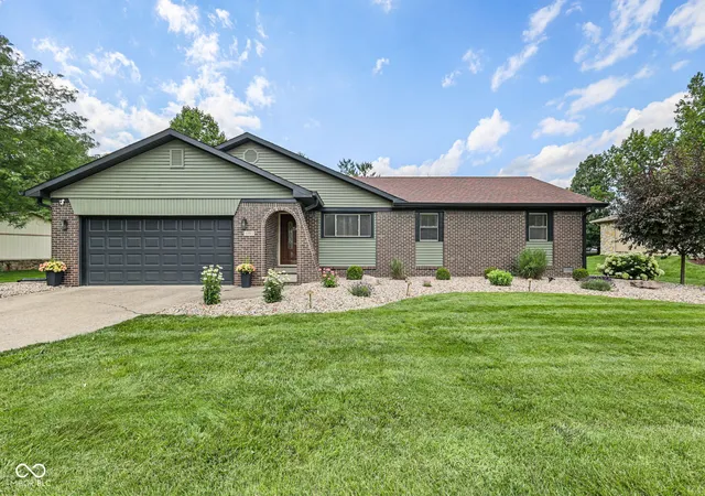 Photo 1 of Sale Pending at 5202 Flintstone Dr, Indianapolis, IN 46237 | MLS# 22109294 | Listing updated on 2026-08-25