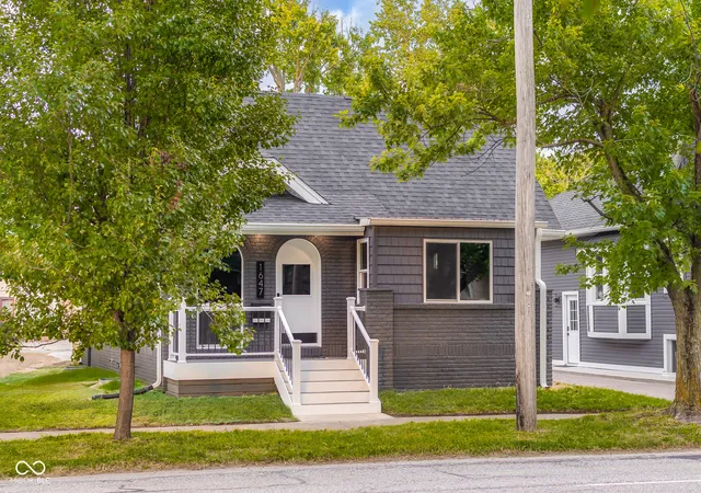 2nd image of 1647 Washington St, Columbus, IN 47201 | MLS# 22109300