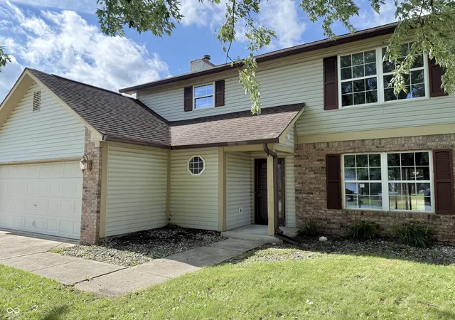 Photo 3 of Sale Pending at 1025 Killian, Mooresville, IN 46158 | MLS# 22109301 | Listing updated on 2026-09-02
