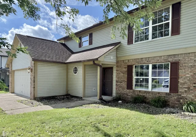 Photo 3 of Sale Pending at 1025 Killian, Mooresville, IN 46158 | MLS# 22109301 | Listing updated on 2026-09-02