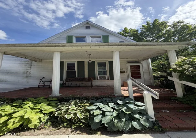 2nd image of 609 E Harrison St, Martinsville, IN 46151 | MLS# 22109308