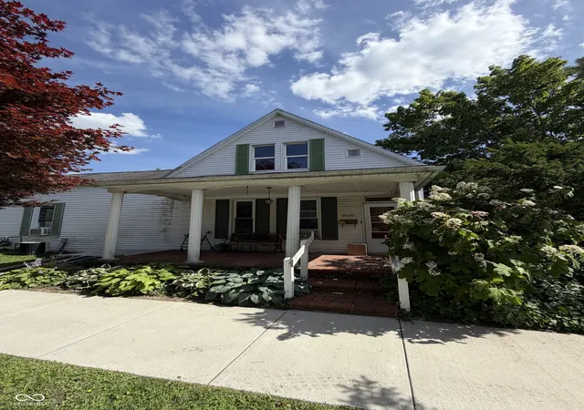 3rd image of 609 E Harrison St, Martinsville, IN 46151 | MLS# 22109308