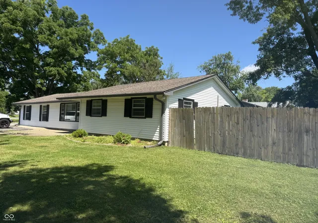 Homes for sale in Brownsburg, IN | 4153 Allen Dr, Brownsburg, IN 46112 | MLS# 22109312