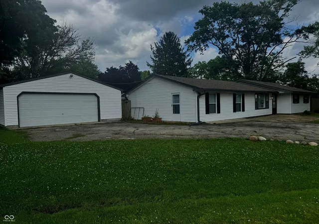 Homes for sale in Brownsburg, IN | 4153 Allen Dr, Brownsburg, IN 46112 | MLS# 22109312