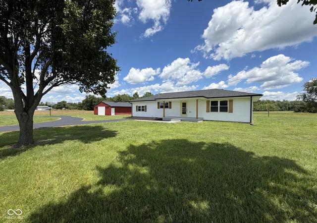 Homes for sale in Austin, IN | 8565 S County Road 950 E, Austin, IN 47102 | MLS# 22109322