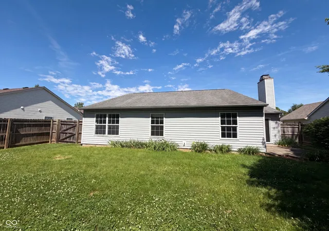 Photo 4 of Single family home for sale at 2709 Lucas Dr, Westfield, IN 46074 | MLS# 22109341 | Listing updated on 2026-09-25