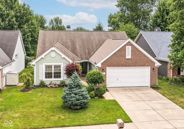 2nd image of 10539 Prestbury Dr, Indianapolis, IN 46236 | MLS# 22109371