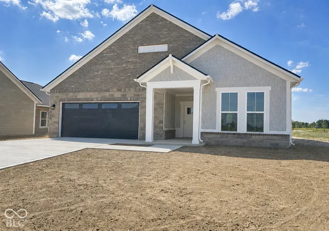 Photo 1 of Single family home for sale at 8811 Constitution Trl, Brownsburg, IN 46112 | MLS# 22109377 | Listing updated on 2026-10-01