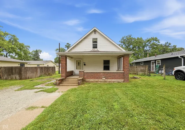 Photo 1 of Single family home for sale at 7516 E 46th Street, Indianapolis, IN 46226 | MLS# 22109386 | Listing updated on 2026-10-08