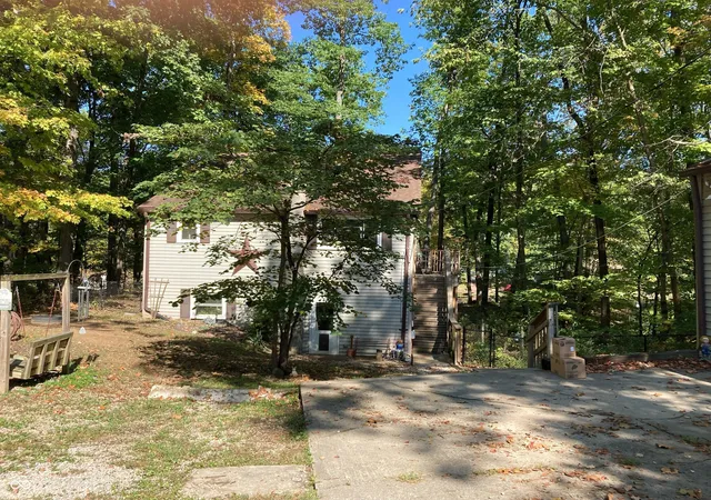 2nd image of 764 W Hinshaw Dr, Nineveh, IN 46164 | MLS# 22109395