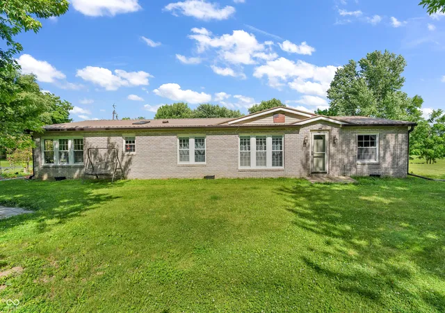 Homes for sale in Crawfordsville, IN | 2428 S 550 E, Crawfordsville, IN 47933 | MLS# 22109401