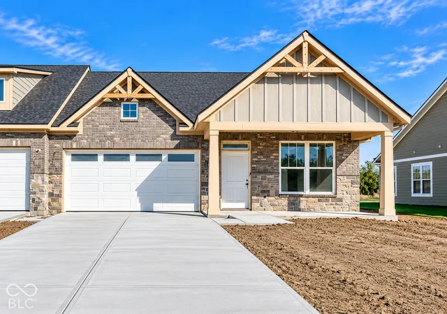 Photo 1 of Single family home for sale at 8906 Constitution Trl, Brownsburg, IN 46112 | MLS# 22109404 | Listing updated on 2026-10-23