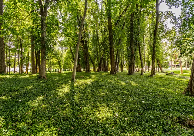 Land for sale at 558 E 82nd Street, Indianapolis, IN 46240 | MLS# 22109405